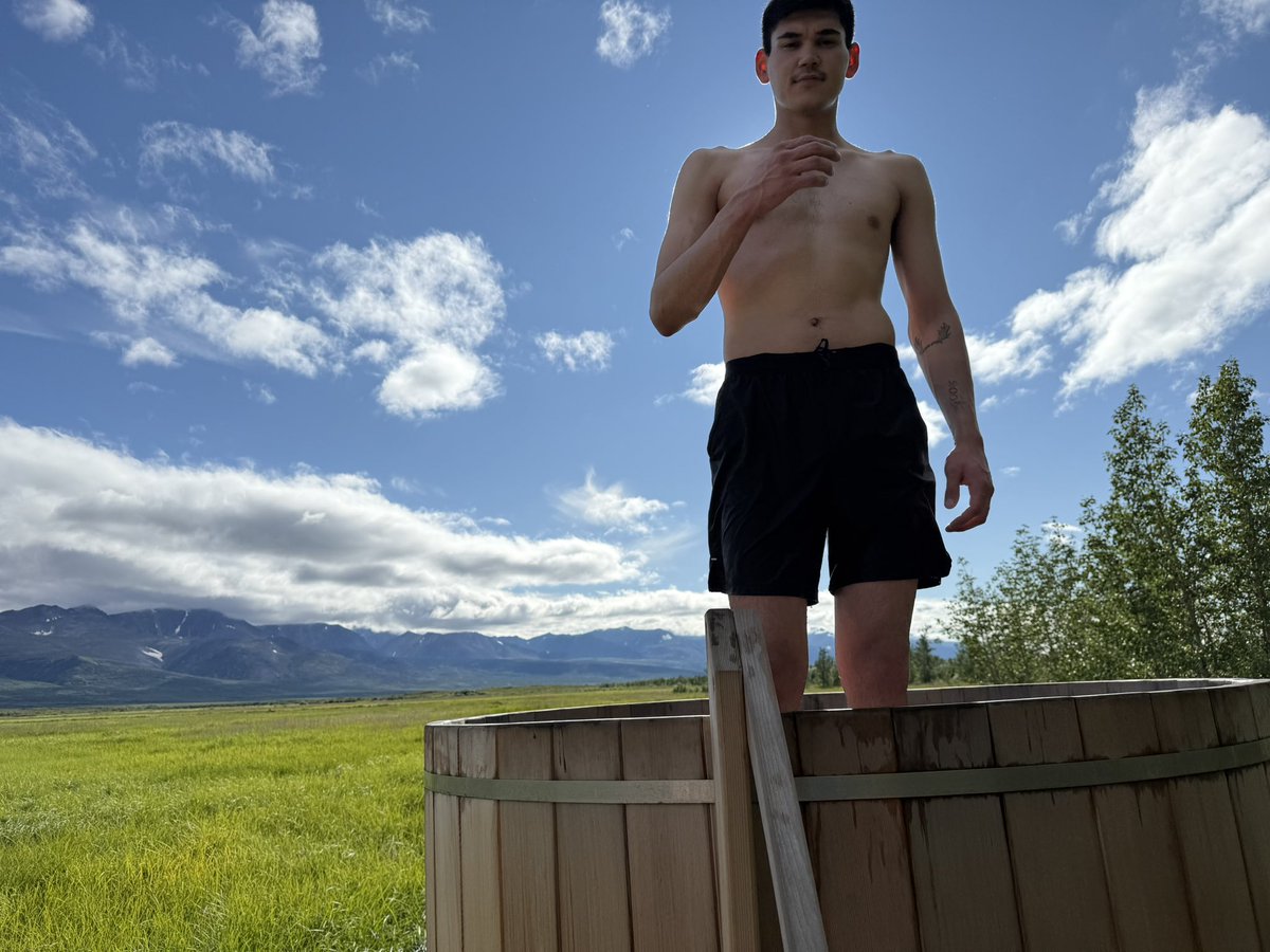 Alaska Guy tweet media