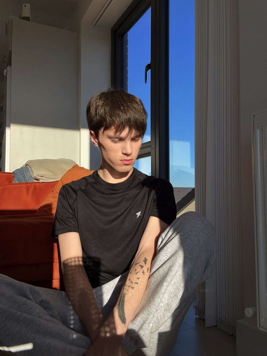 kharchenk0_1's tweet photo. 🥹 #Kharchenko #Ireland🇮🇪 #TwitterX #dima_kharchenko #Twitter #Ukraine️ #dimakharchenko #Ireland https://t.co/R8CiD00Kky