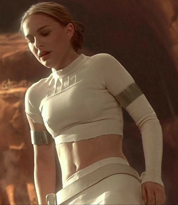 NathanielPres19's tweet photo. Natalie Portman so incredibly sexy in Attack of the Clones. https://t.co/88axGqkRJd
