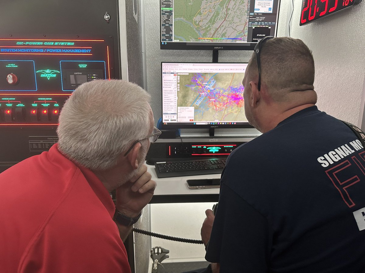 HamCoTNES tweet media