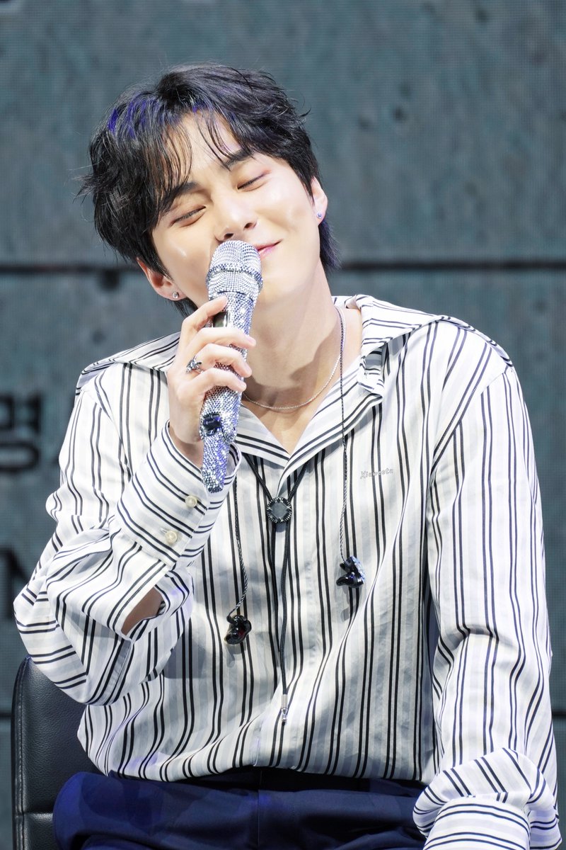 Xiuweetu's tweet photo. 오랜만이에요 보고 싶어서🥹⚓️🛳️

260321
XIUMIN BIRTHDAY FANMEET 1회차
@XIUMIN_INB100
#시우민 #XIUMIN #シウミン https://t.co/I7FtX86ziB