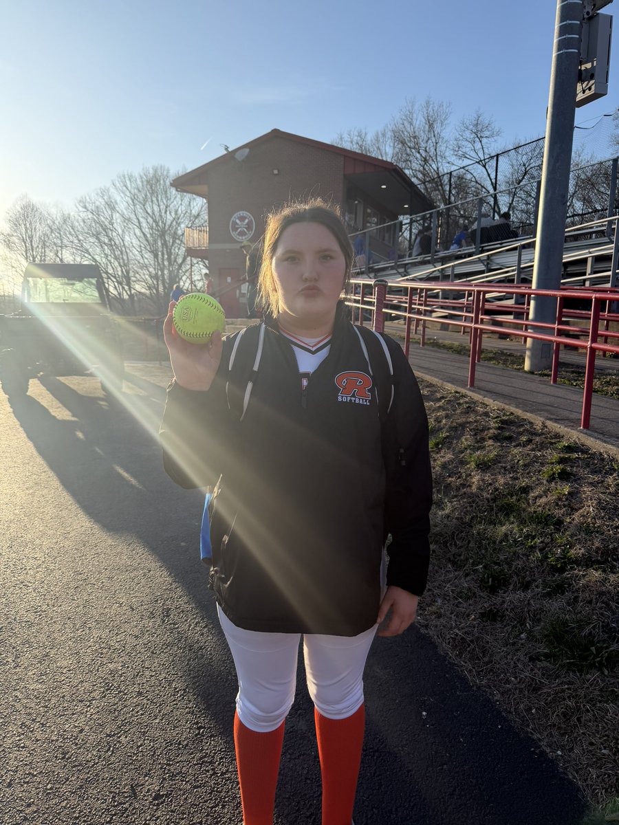 Lily Poplin 2029 tweet media