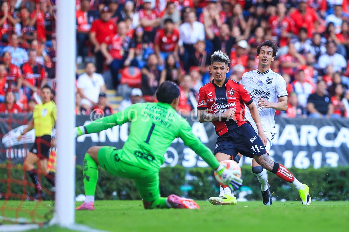 José Acosta tweet media