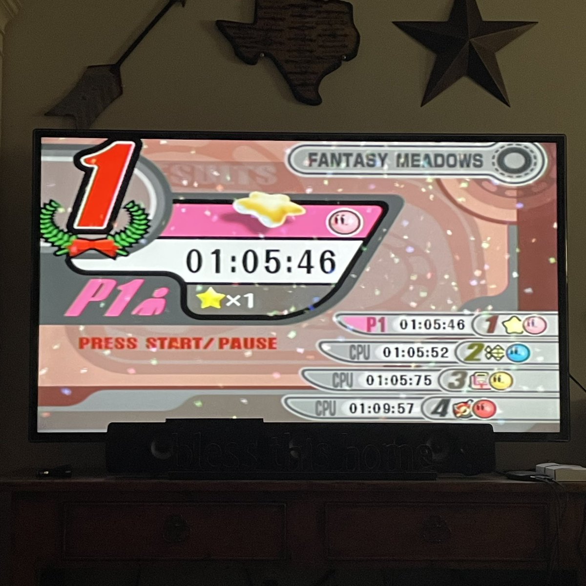 davidcj1031's tweet photo. I played Kirby Air Ride on Nintendo GameCube. This made Kirby happy to see me play on my GameCube console. I tried so hard to use the controls of this controller but it takes practice. #kirby #kirbyairride #kirbyairridegame #kirbynintendo #nintendogamecube https://t.co/qTKW6BJgJ5