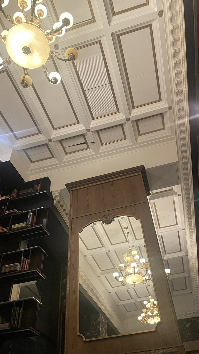 WestLoopTom tweet media