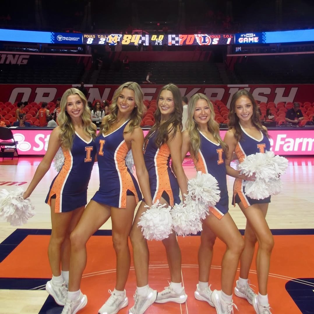 TastefulLindy tweet media