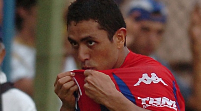 Dirigió 4 partidos en primera y GANÓ TODOS.

Siempre está para apoyar al club y apagar el incendio.

JORGE DANIEL ACHUCARRO, ETERNO SOLDADO DE CERRO PORTEÑO 💙❤️