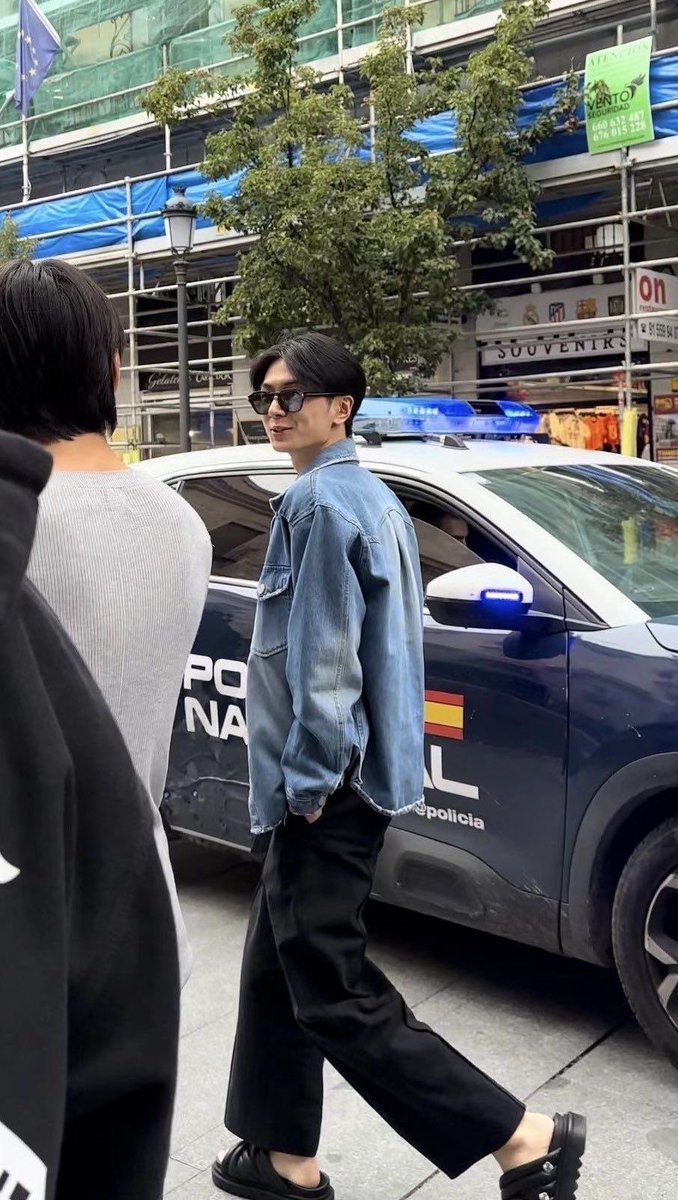 깡 tweet media
