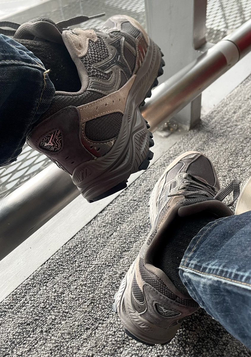 SocksStud's tweet photo. 🦶👣🧦👟👞🥾✈️🌎🎉 https://t.co/Mae0uF0CYD