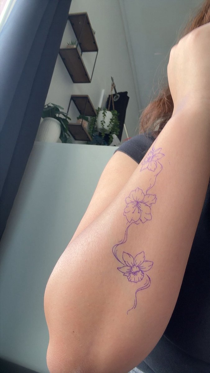 Gloom ☆ tweet media