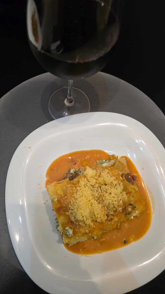 R⭕Ⓜ️ℹN@ tweet media