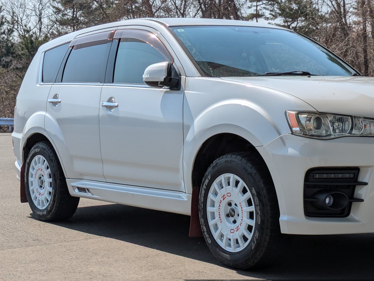 りこりー tweet media