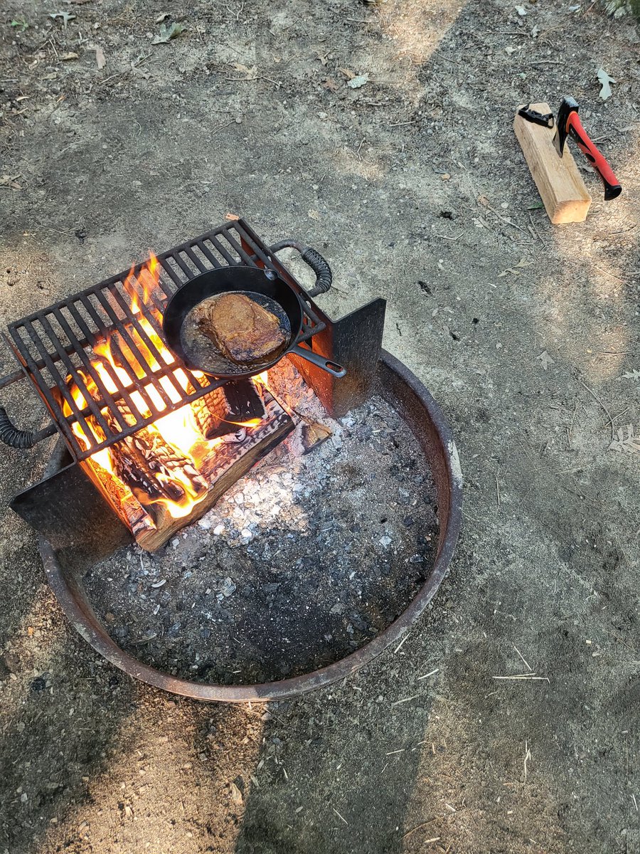 unnecessary content tweet media