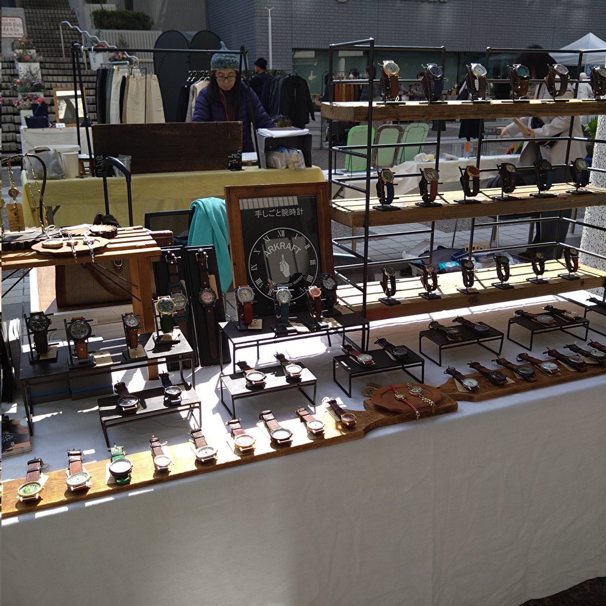 arkraftwatch's tweet photo. 今日は赤坂蚤の市に出店しています https://t.co/BgL5ra3JjE