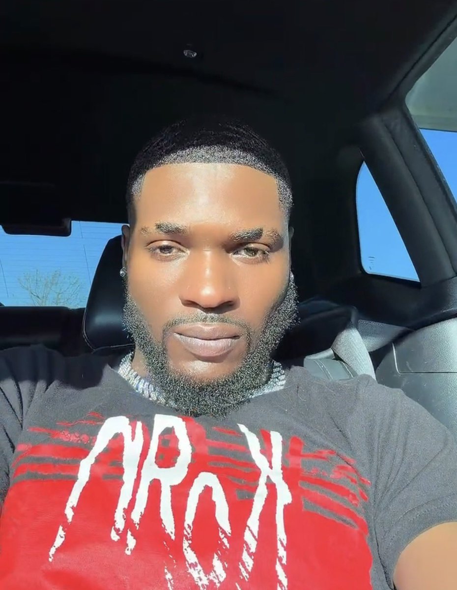 𝒵ℰℰ’ tweet media