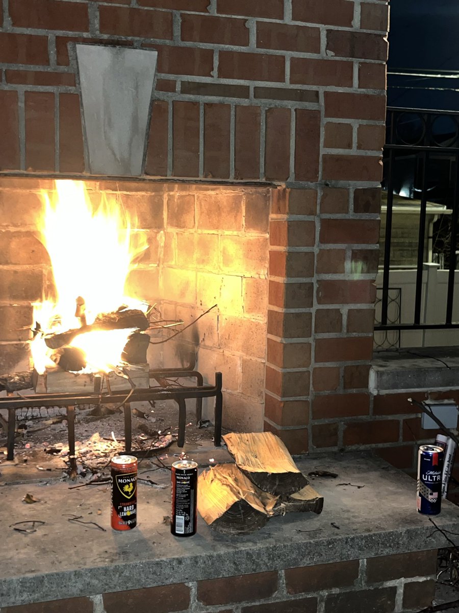 JakePlums1983's tweet image. At the bonfire with @ed_jantz and @QZalsinger talking CCL and #BYX looking forward to next #fuckafreshmanfriday