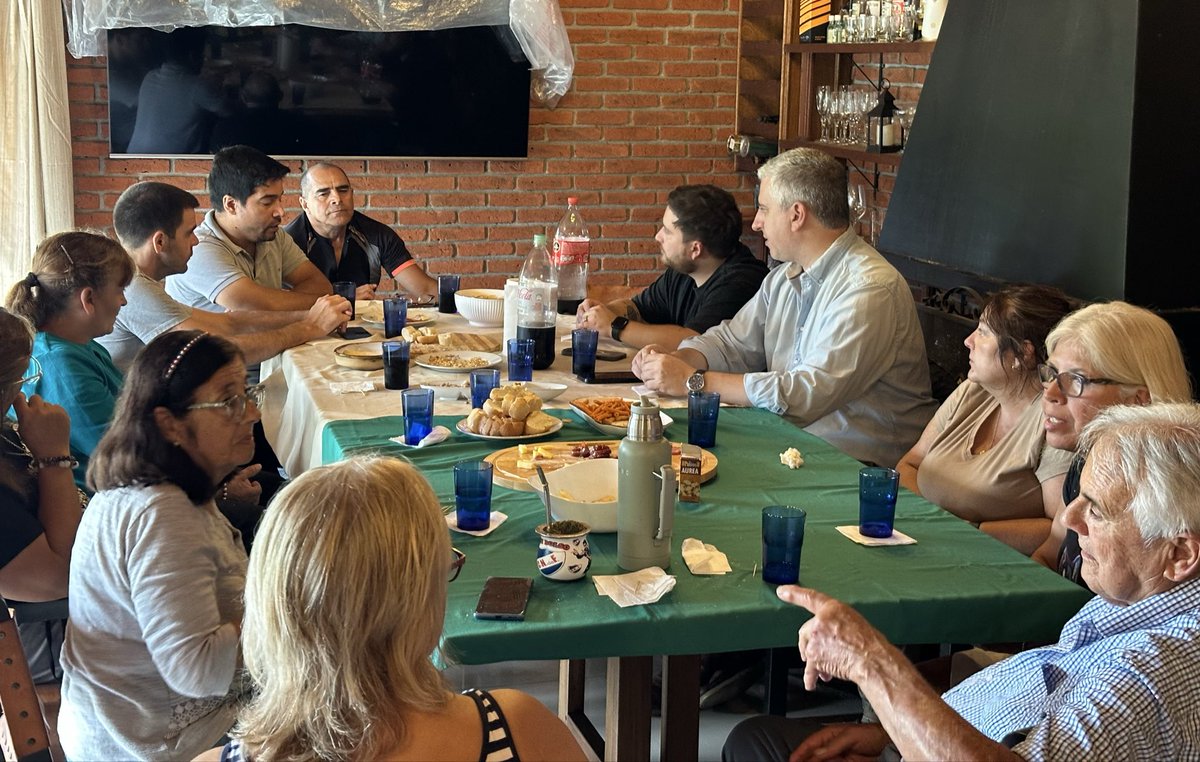 Adriana Balcarcel tweet media