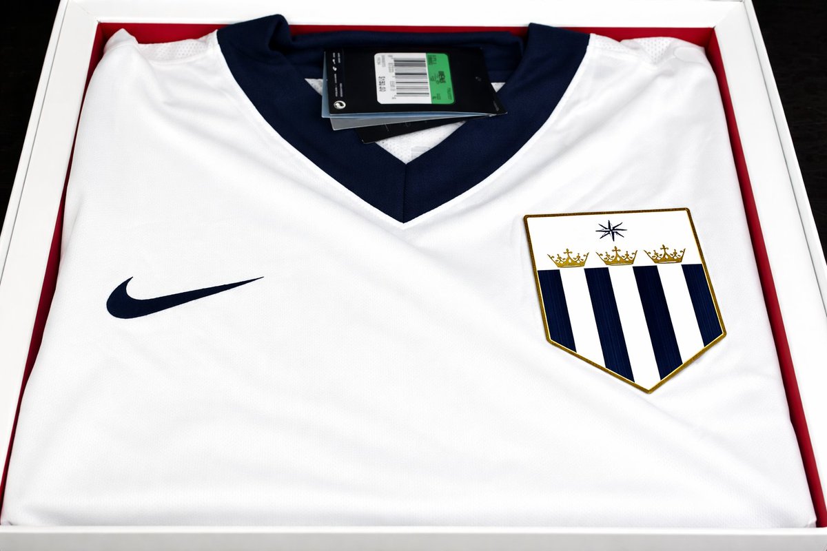 DanijesusRG's tweet photo. Regaladme una camiseta X L por favor...
Es mi escudo😁 https://t.co/Z61MDux2fO