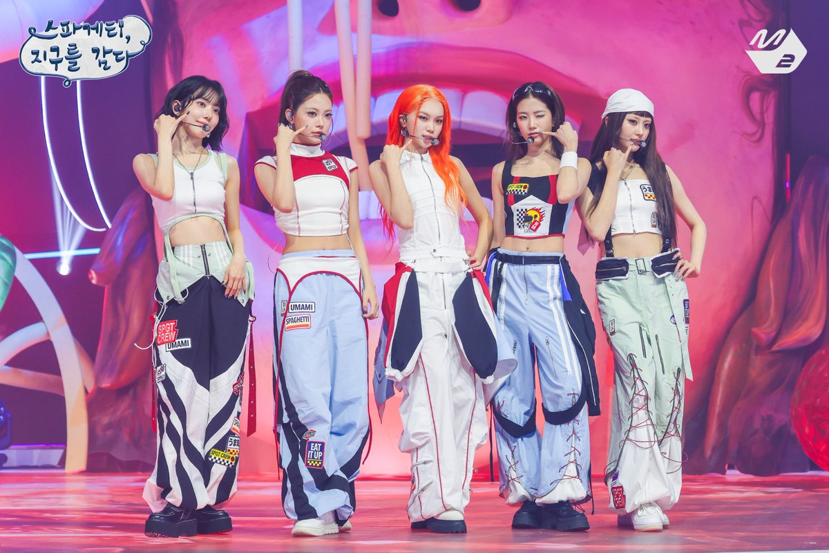 LESSERAFIM CHARTS tweet media