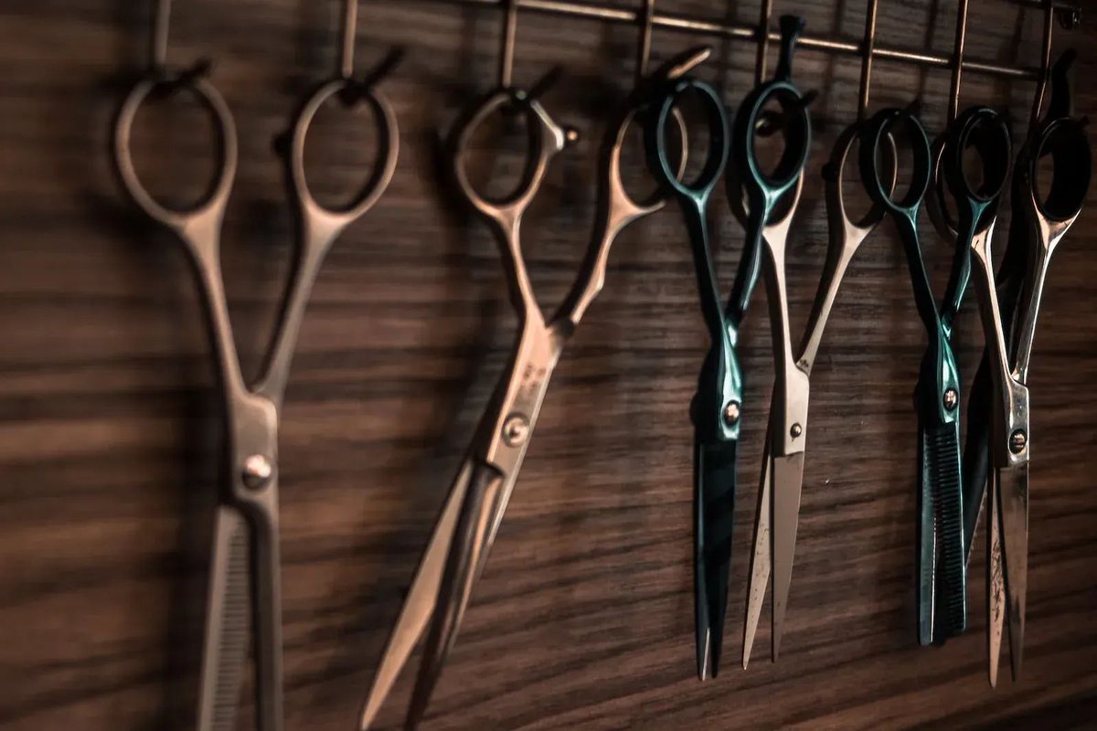 DTNEtiquette's tweet image. If I cut you off, there is a good chance you handed me the scissors...just sayin'! ~ #DTN #TruthTalking #ThinkAboutIt #NoTime4Negativity