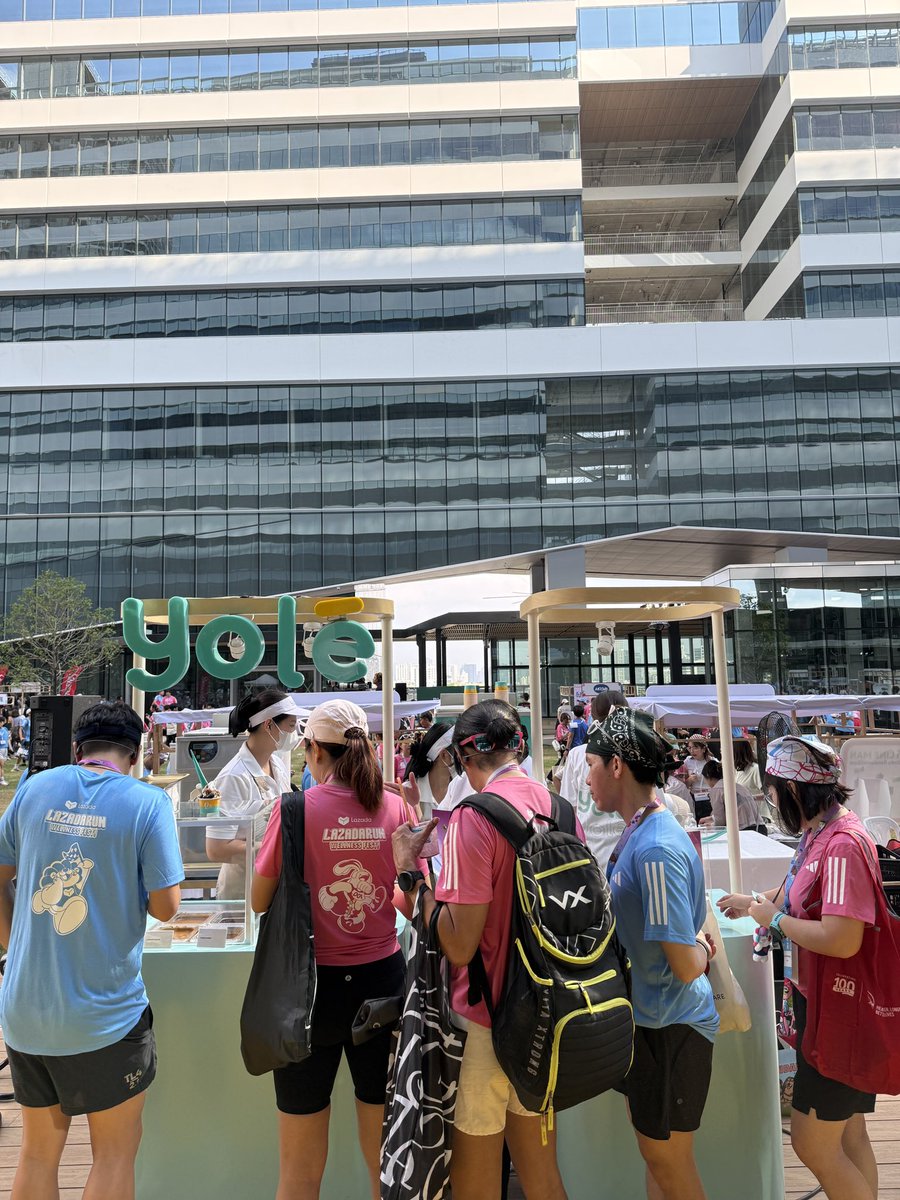 Yolé Thailand tweet media