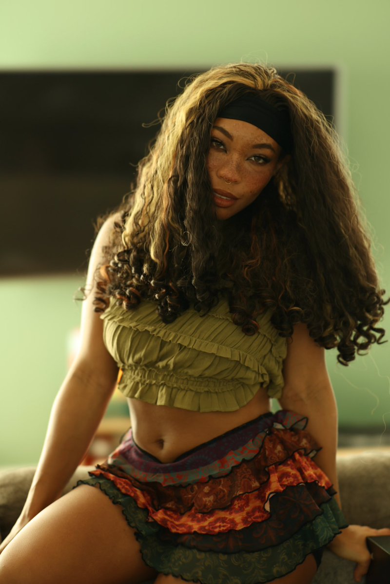 Kiera Please tweet media