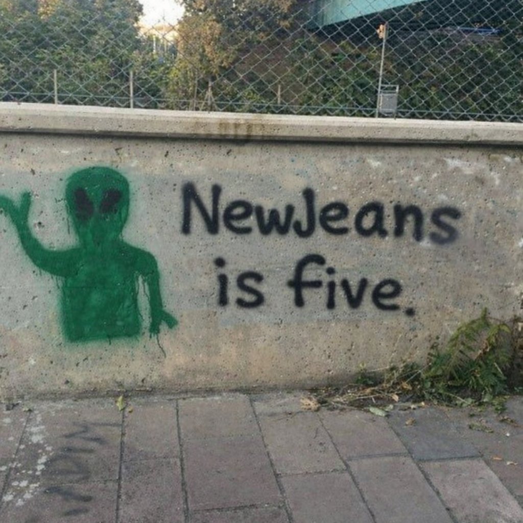 JennHappy tweet media