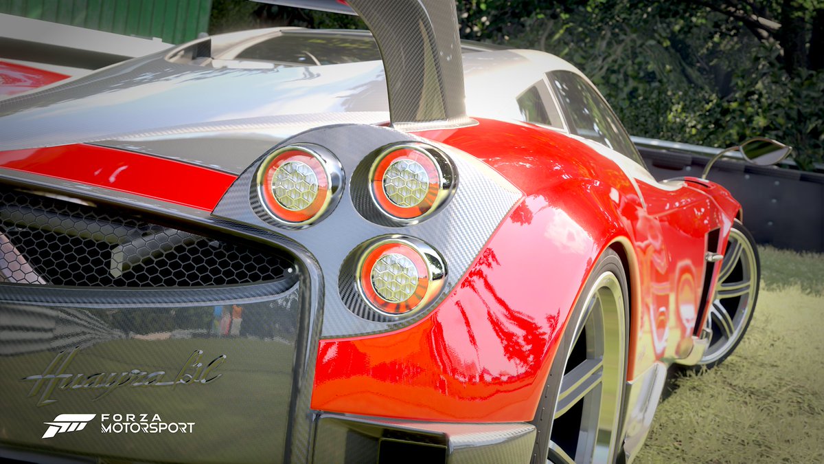 PlayLife tweet media