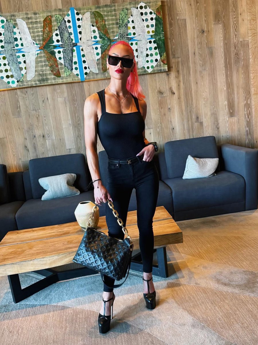 ɴᴀᴛᴀʟɪᴇ. tweet media