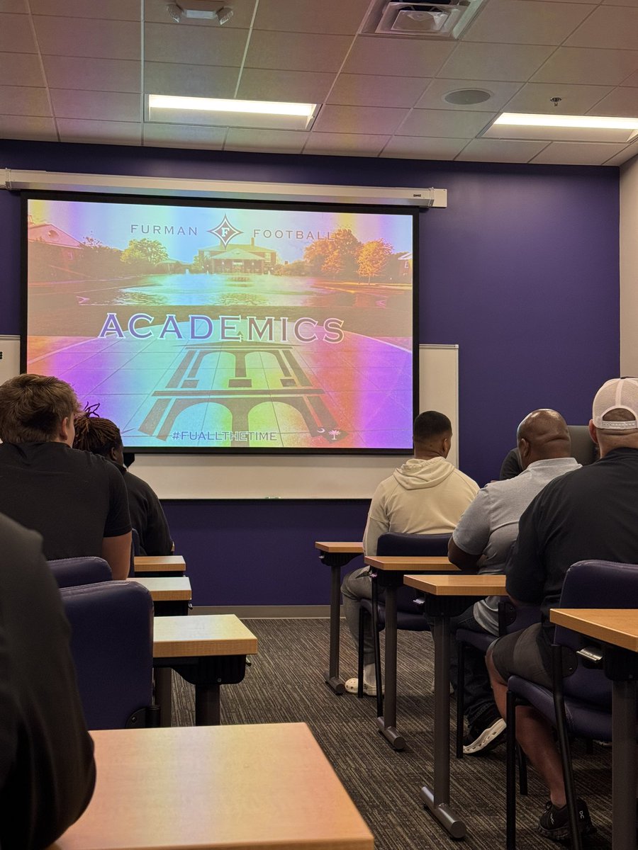 CasonC2027's tweet photo. Great Jr. Day @FurmanFootball. Thanks to @CoachColder and @Kyle_Jolly. https://t.co/n7FRaALcgE