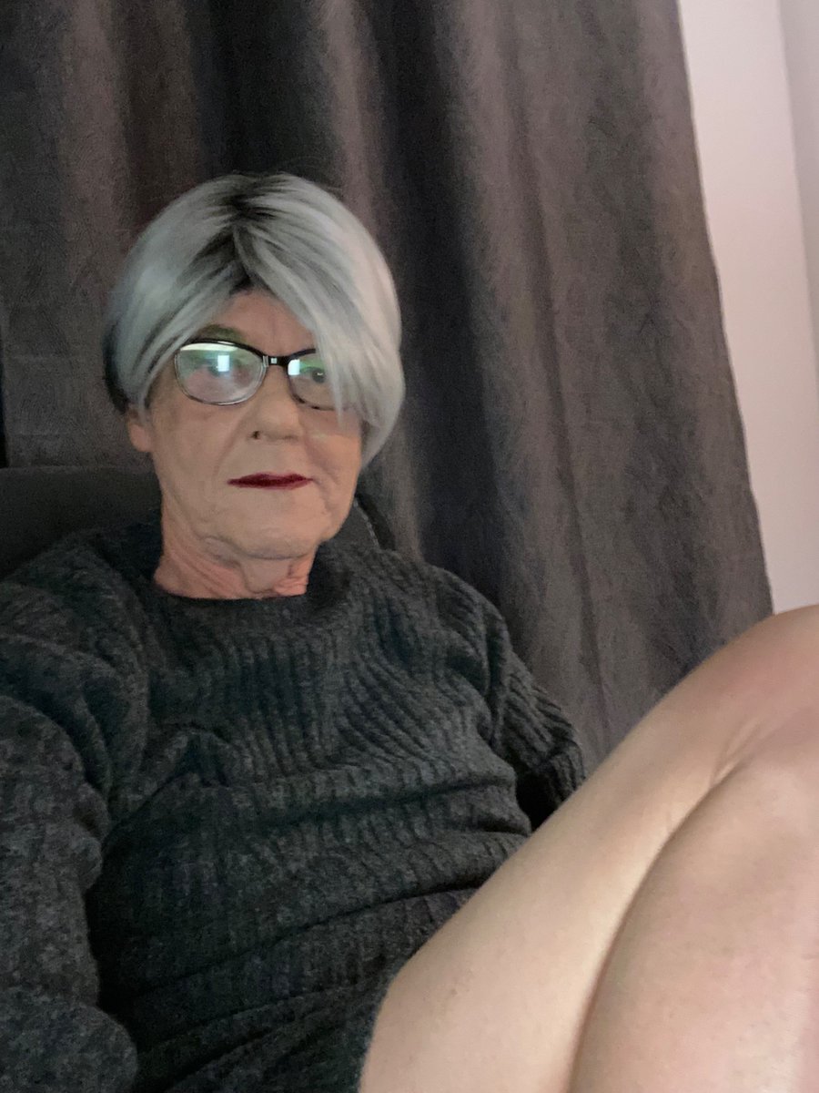 SilkSlips2099 tweet media