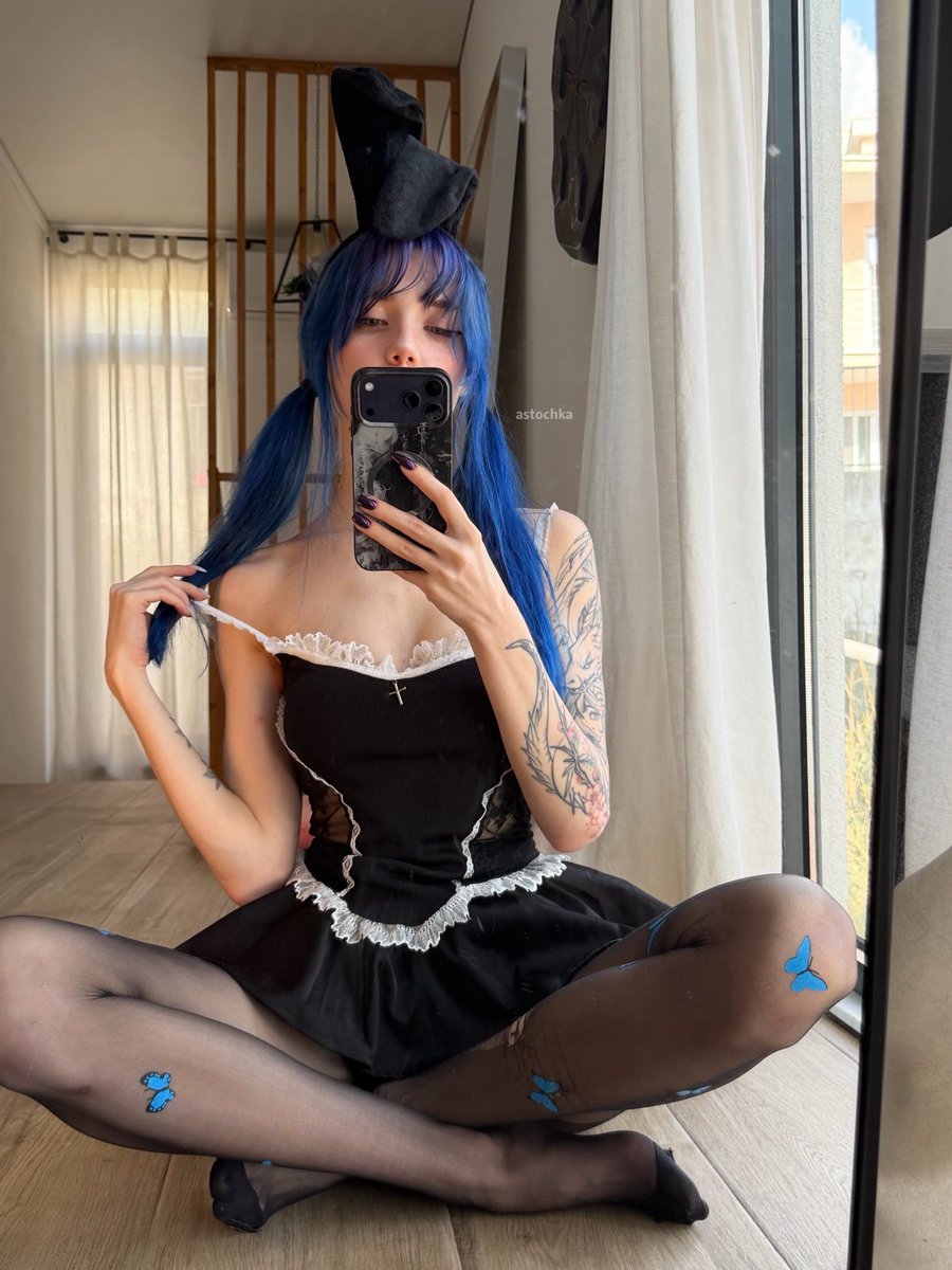 astochka tweet media