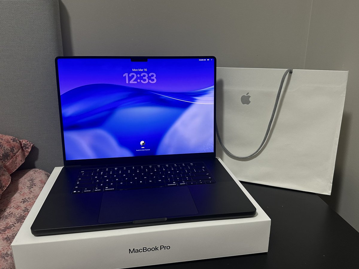 Amn || Designer tweet media