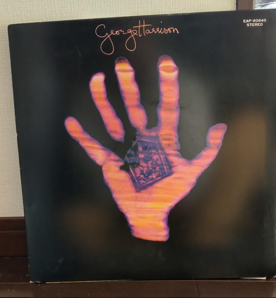 たむたむす tweet media