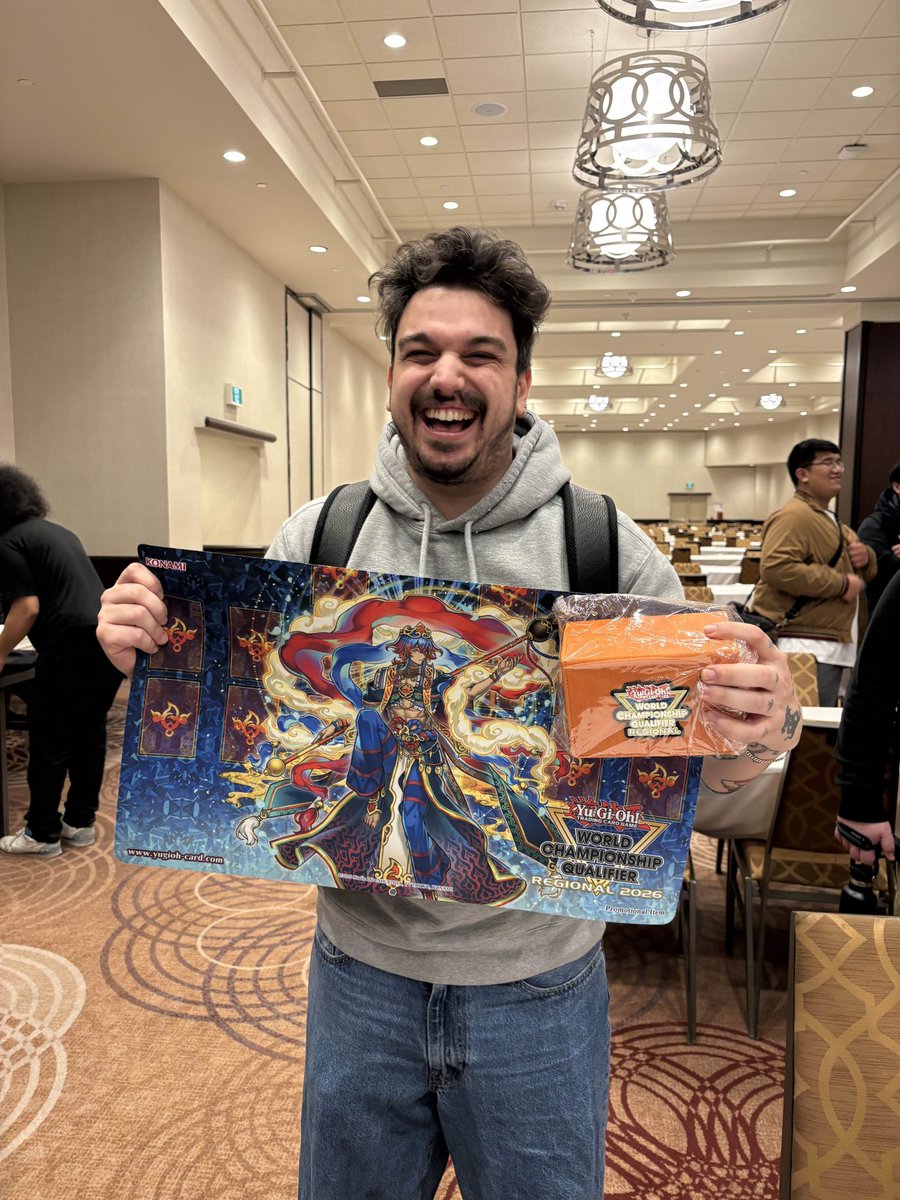 DistantCoder tweet media