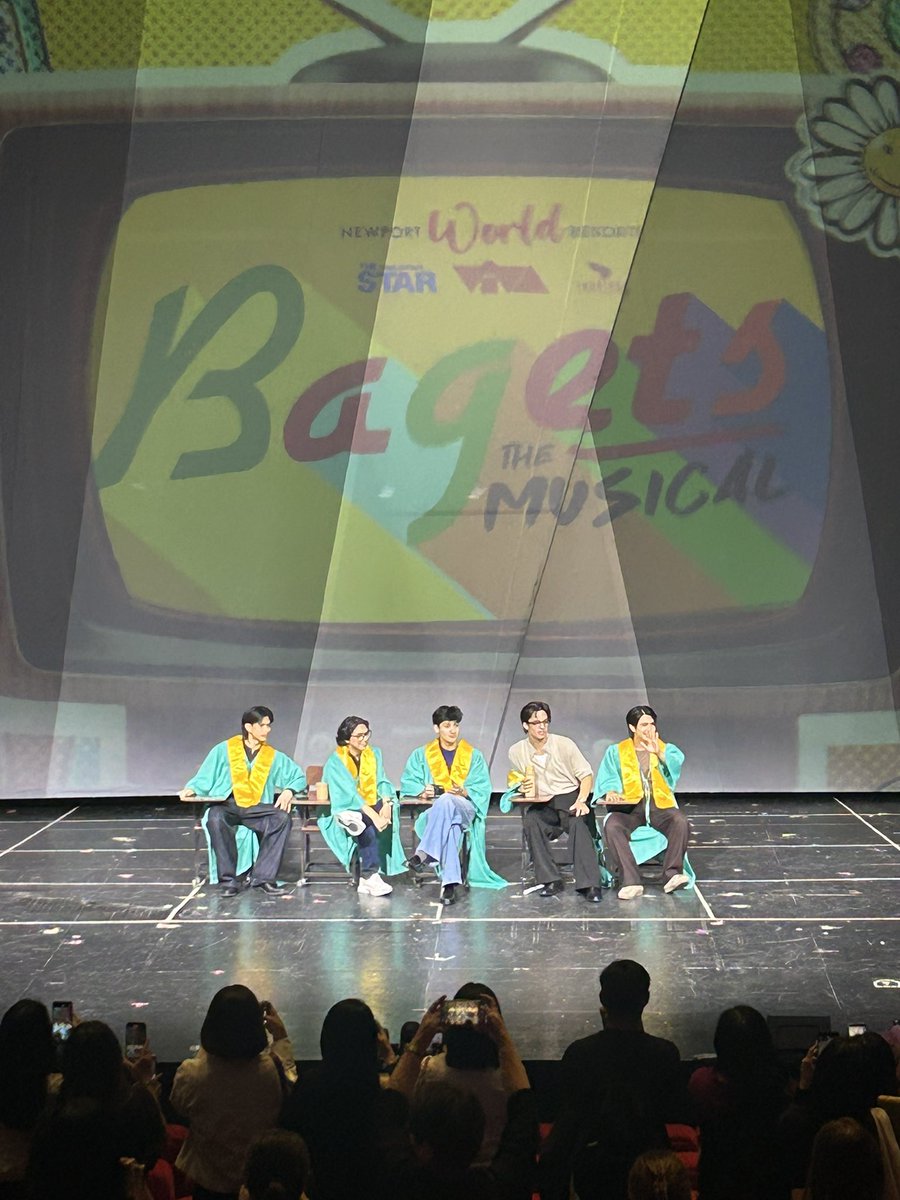 sweater lng tweet media