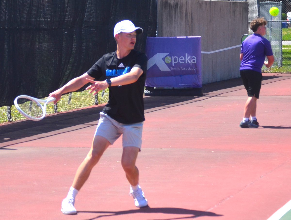peterson_rick's tweet photo. . @TopsportsN 2026 Shawnee County boys tennis players to watch. @WRHS_AD @CPLSAthletics @T_HighAthletics ...
https://t.co/h9LHWxG4BQ https://t.co/FcqLveab6Z