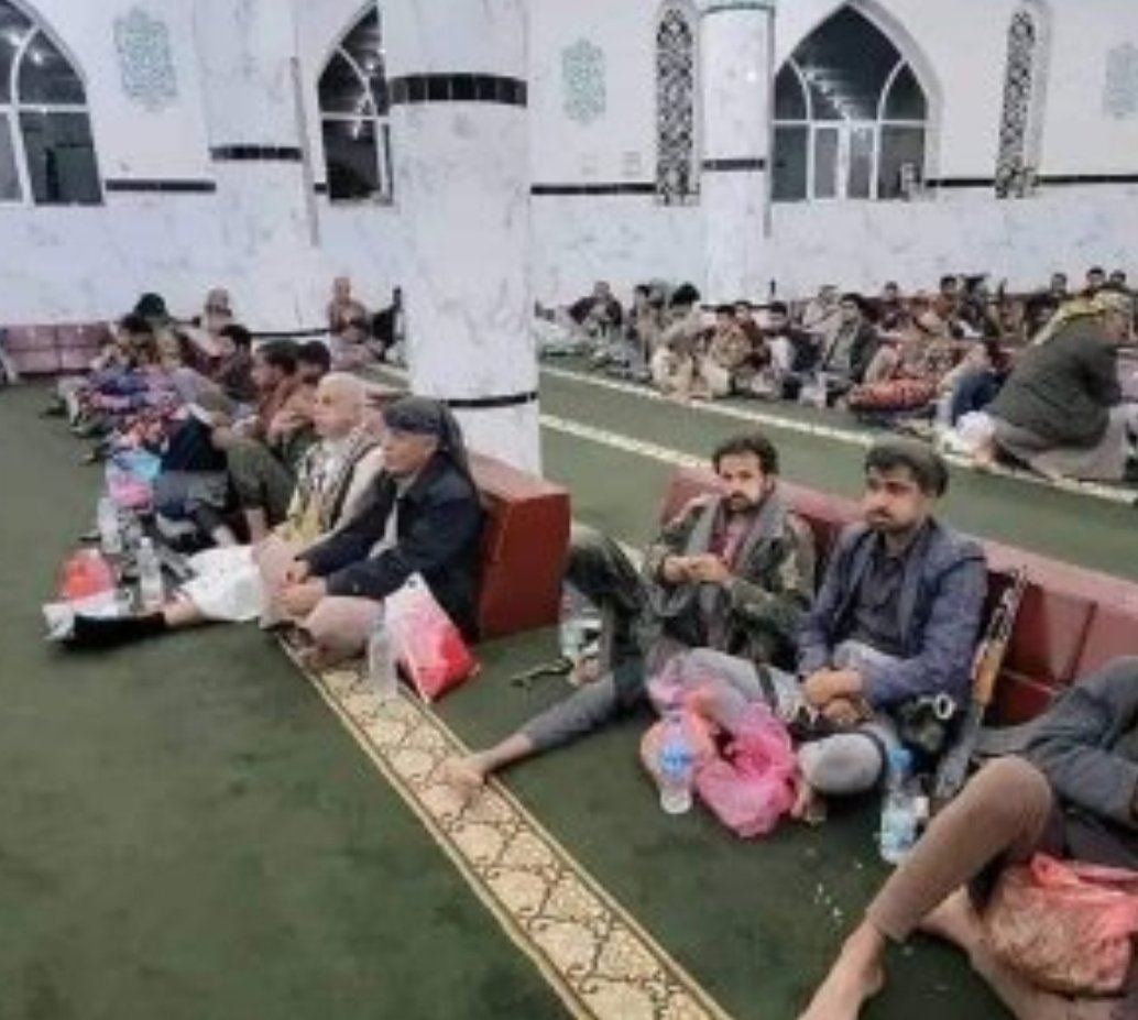 <a href="/Abdlgni_AZubidi/">عبدالغني الزبيدي abdulghani alzubaidi</a> والشهد لله انك اما كذاب او منافق
من يسكت على طائفية الحوثيين ويقف بصفهم انه منهم
منعو الصلاة في المساجد واسباحوا حرماتها وغيرو حتى اسماء المدارس والمساجد 
وحولو المساجد للرقص والتخزينه شيشة وسجارة
اصه