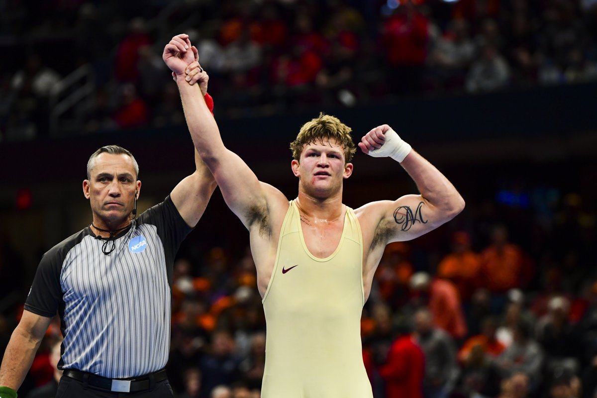 Minnesota Wrestling tweet media