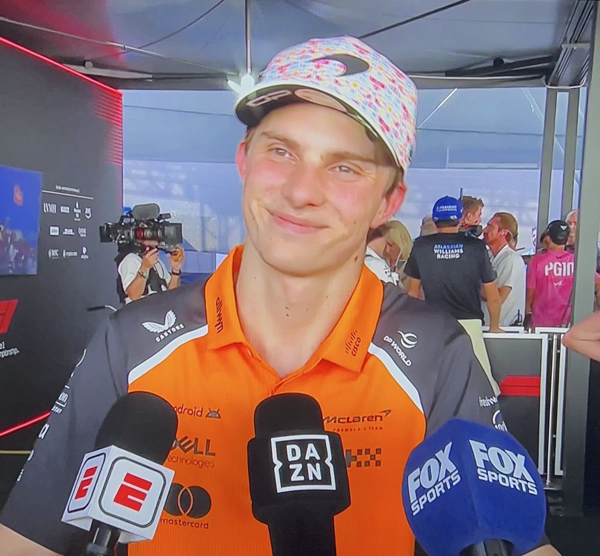 oscar piastri's pr manager tweet media