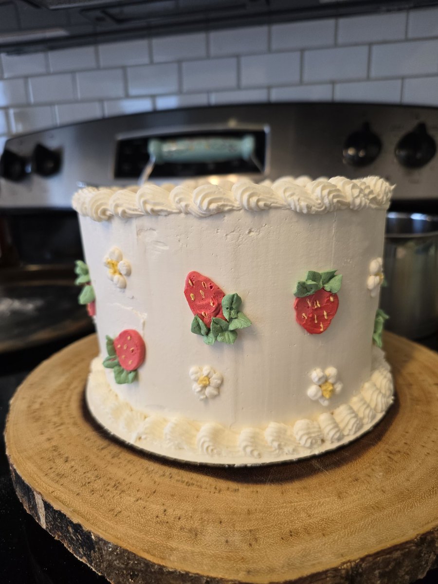 Caterina_Mia_Goth tweet media