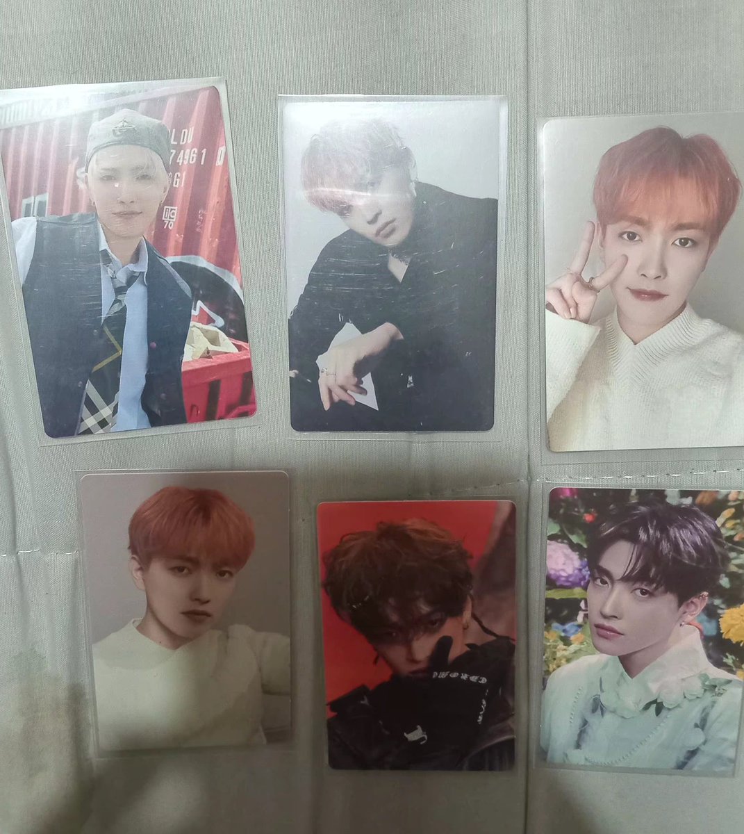Rodrigues_Drunk's tweet photo. Um enorme obrigado para a @jennifinha07 
Pensa numa Hongjoong collector feliz. Obg Jenni prlo photocards mais lindos dos Hong.
Chegou bem rápido e super bem embalado. E obg pelos brindes super fofos que vieram juntos.
Super recomendo! Saranghae ♡ https://t.co/GNd3hvbpE2