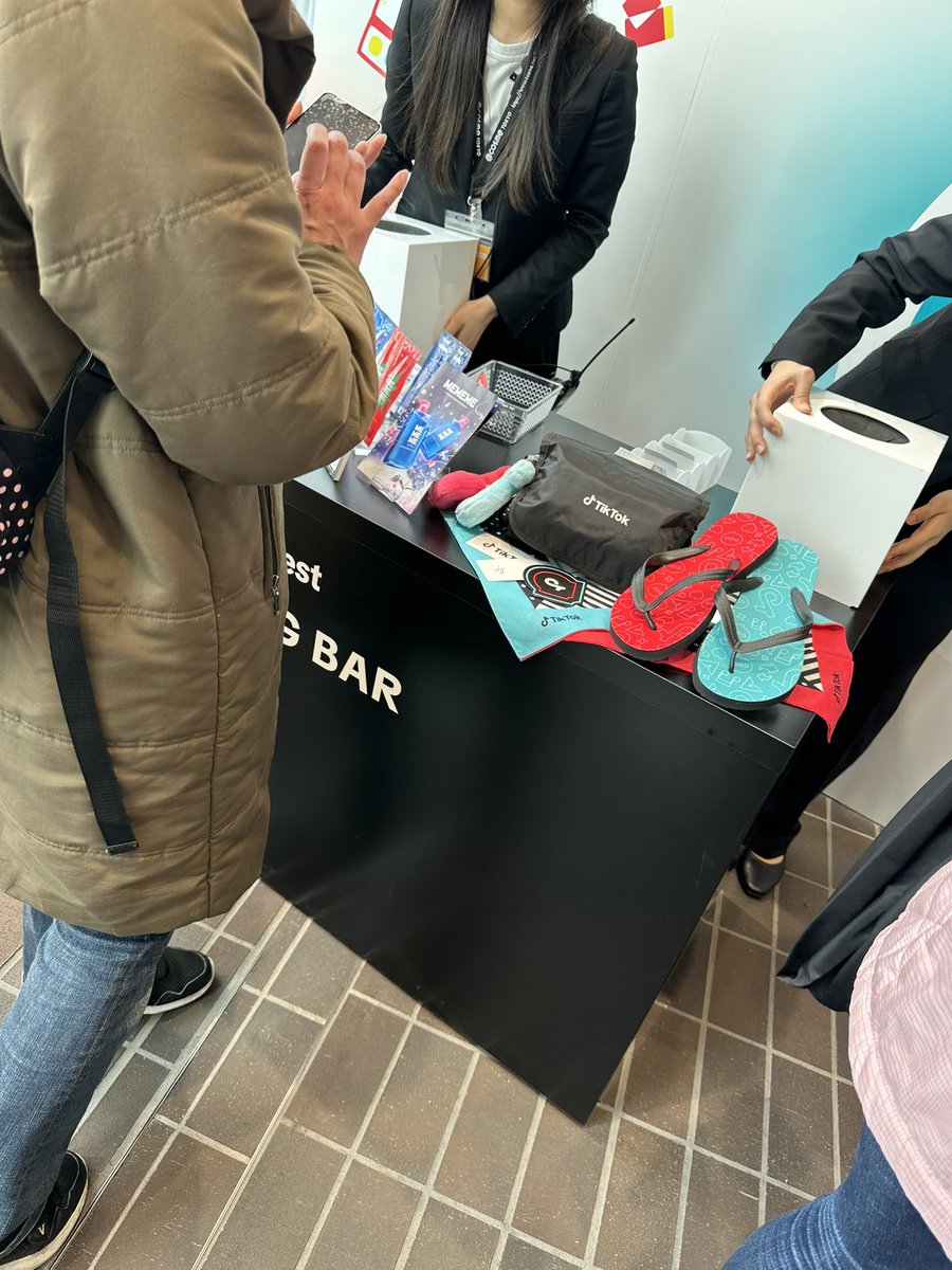 dekopach_'s tweet photo. #tiktokbeautyfest  #TTBF

お次アットコスメトーキョーきました！ https://t.co/snsk4Cg1aD