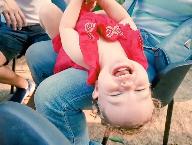 Brenda Angélica 💛 tweet media