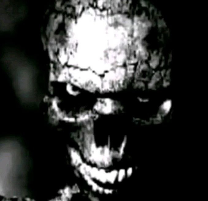 𝙏𝙝𝙚 𝙎𝙩𝙧𝙤𝙣𝙜𝙚𝙨𝙩 tweet media