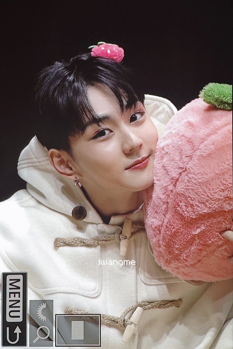 ཐི rie ཋྀ tweet media