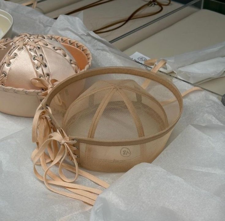 La Mode Unknown tweet media