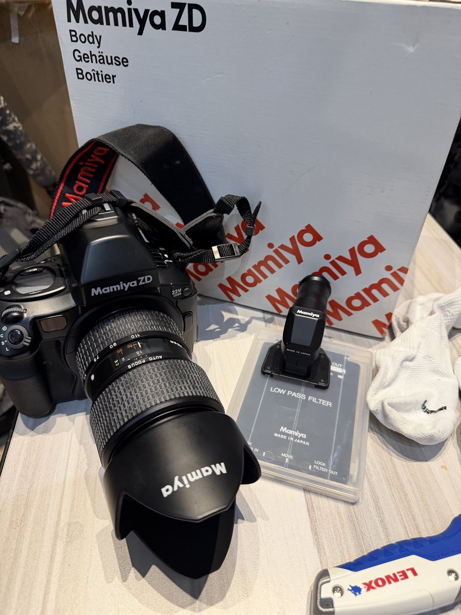 Renga 煉瓦 tweet media