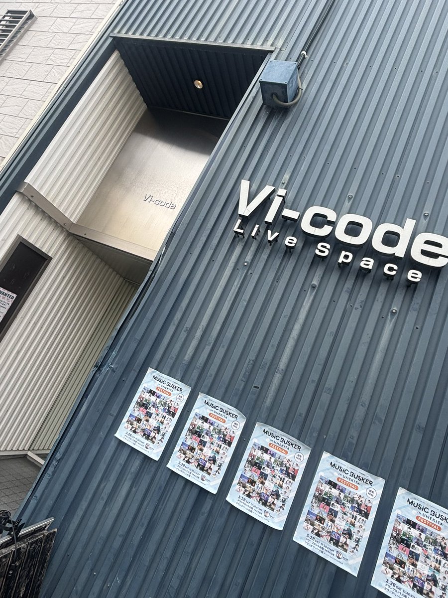 ティック tweet media