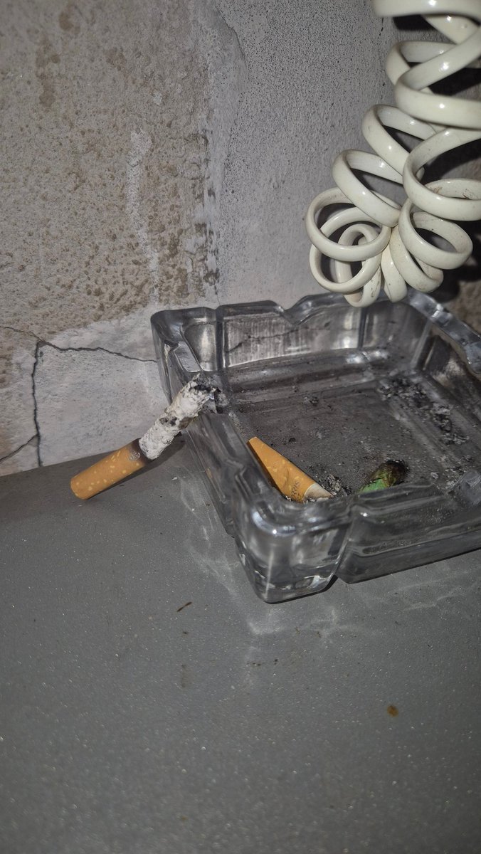 amigo fumemos un pucho